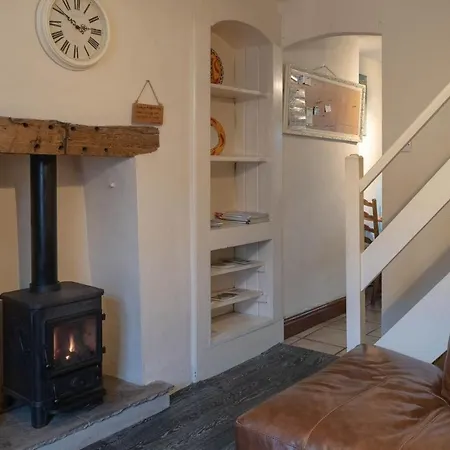 Toffeepot Tatil Evi Kendal